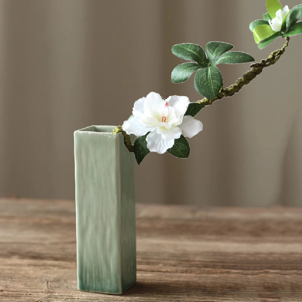 Celeste Ceramic Vase – Minimalist Nordic Living Room & Dining Table Decor