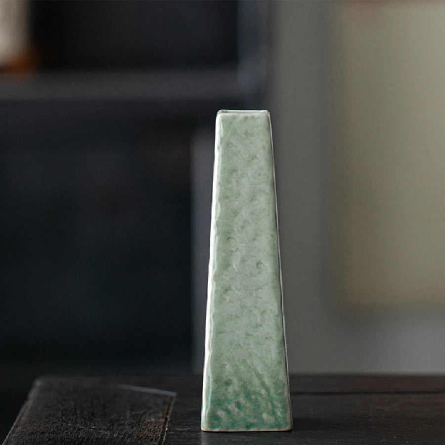 Celeste Ceramic Vase – Minimalist Nordic Living Room & Dining Table Decor