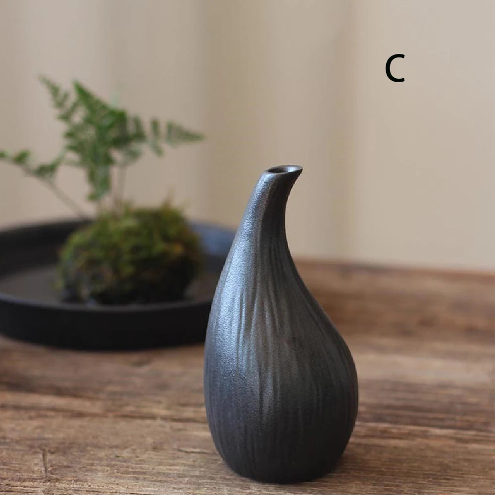 Celeste Ceramic Vase – Minimalist Nordic Living Room & Dining Table Decor